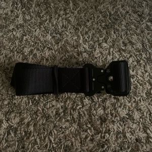 Adjustable tactical belt